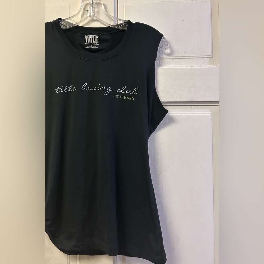 Title‎ boxing club Hit it Hard cut out sleeveless shirt